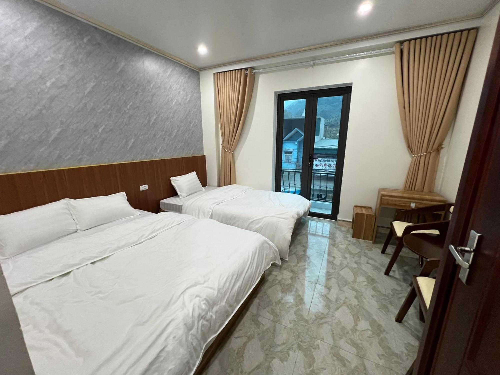 Phu Dat Hotel Донг Ван Екстериор снимка